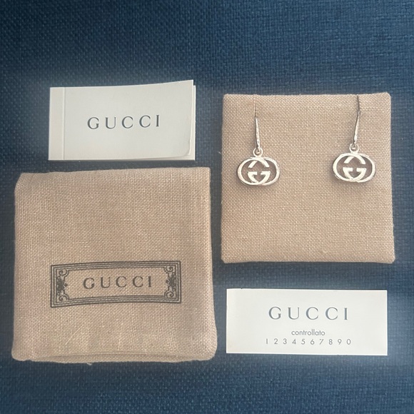 Gucci Silver Logo Drop Earrings - Picture 1 of 1